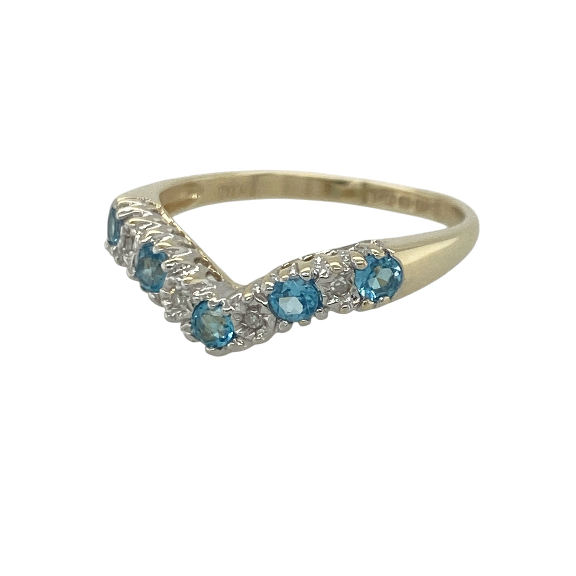 Add a touch of colour and sparkle to your jewellery collection with this pre-owned 9ct yellow gold diamond and blue topaz wishbone ring, featuring an elegant design with timeless everyday appeal—perfect for stacking, special occasions, or refined daily wear.

Design: The ring showcases a graceful wishbone silhouette set with vibrant blue topaz gemstones, each measuring approximately 3mm in diameter.