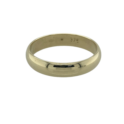 Celebrate timeless commitment with this pre-owned 9ct yellow gold wedding band ring, featuring a classic and elegant design with enduring everyday appeal—perfect as a wedding ring, anniversary band, or a versatile addition to any jewellery collection.

Design: The ring features a traditional polished wedding band profile measuring approximately 4mm wide, offering a refined and timeless appearance. Its clean lines and classic styling create an elegant look that remains fashionable through every generation.