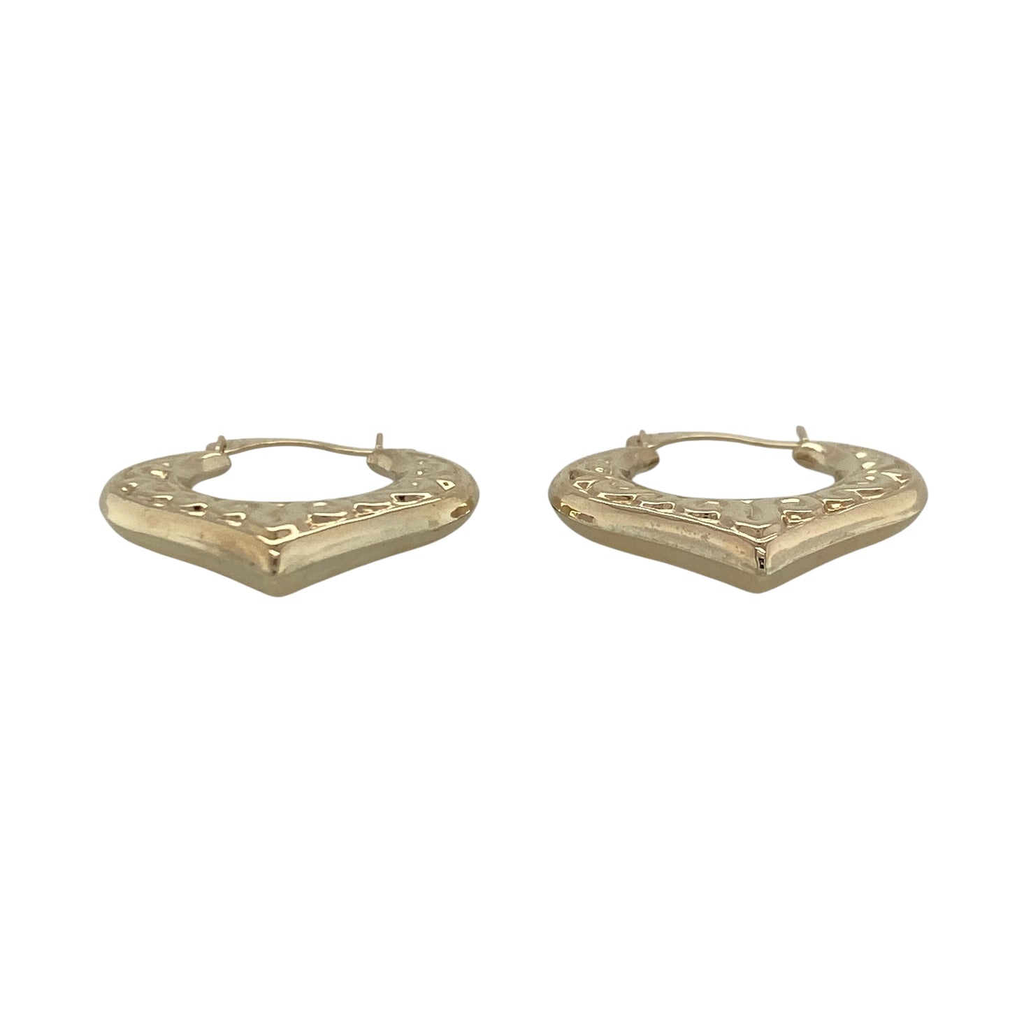 Add a touch of romance and timeless charm to your jewellery collection with these pre-owned 9ct yellow gold patterned heart creole earrings, featuring a beautifully detailed design with versatile everyday appeal—perfect for gifting, special occasions, or adding a feminine touch to any outfit.

Design: The earrings feature elegant heart-shaped creole hoops enhanced with attractive patterned detailing, creating a distinctive and eye-catching look.
