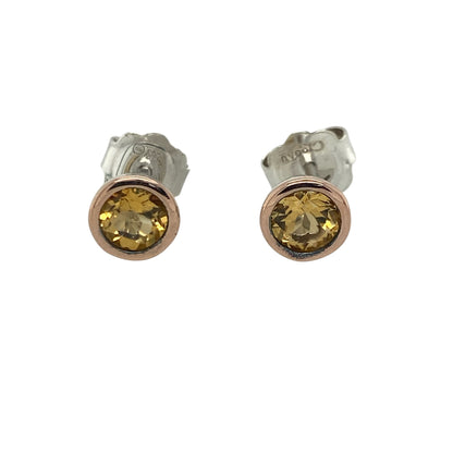 Add a touch of Welsh-inspired elegance and warm gemstone colour to your jewellery collection with these pre-owned sterling silver, 9ct rose gold and citrine Clogau stud earrings, featuring a timeless design with versatile everyday appeal—perfect for gifting, special occasions, or refined daily wear.

Design: The earrings showcase beautiful round citrine gemstones, each measuring approximately 5mm in diameter.