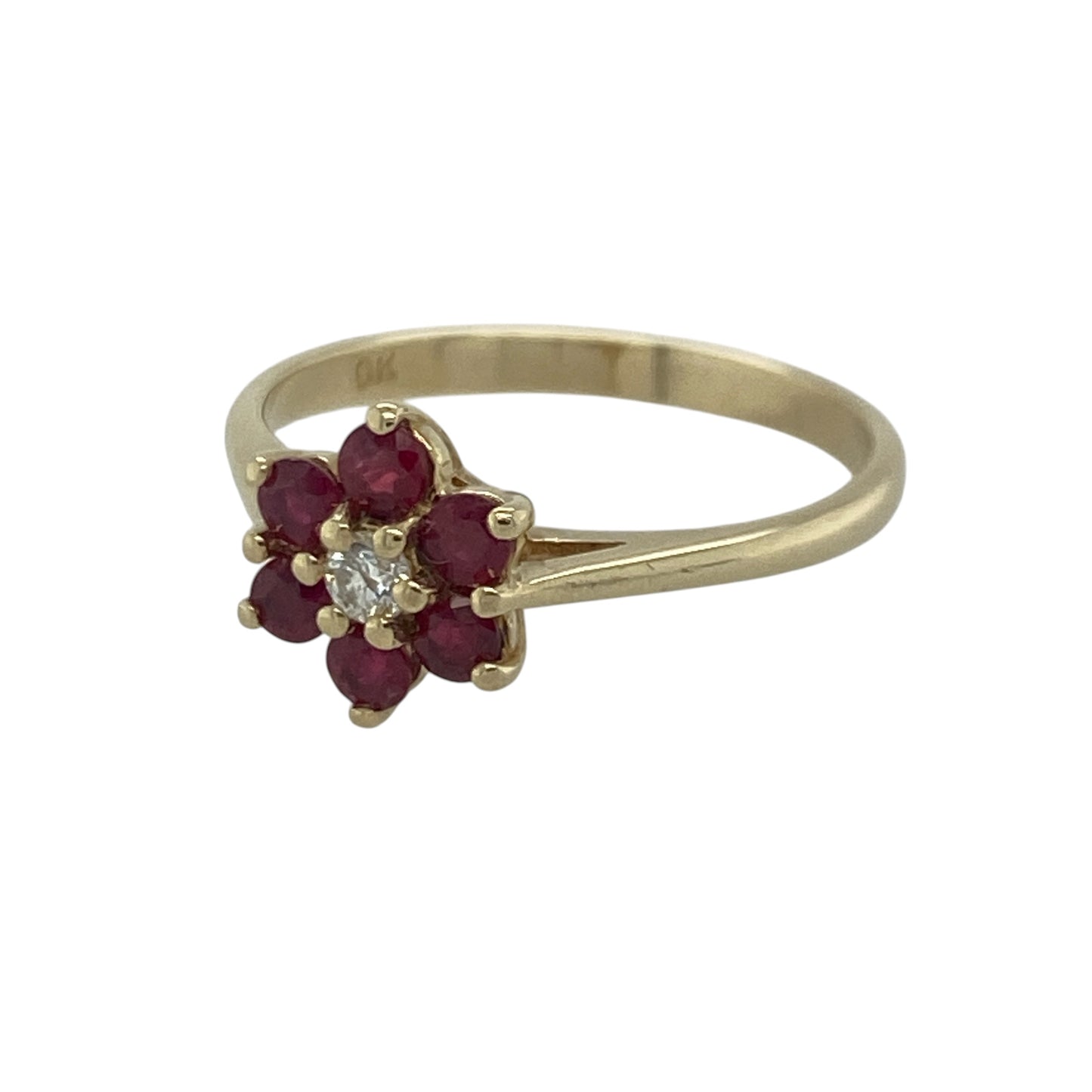 Add a touch of vibrant colour and timeless elegance to your jewellery collection with this pre-owned 9ct yellow gold diamond and ruby flower cluster ring, featuring a charming floral design with refined everyday appeal—perfect for special occasions, gifting, or sophisticated daily wear.

Design: The ring showcases a beautiful flower cluster design measuring approximately 9mm high at the front.