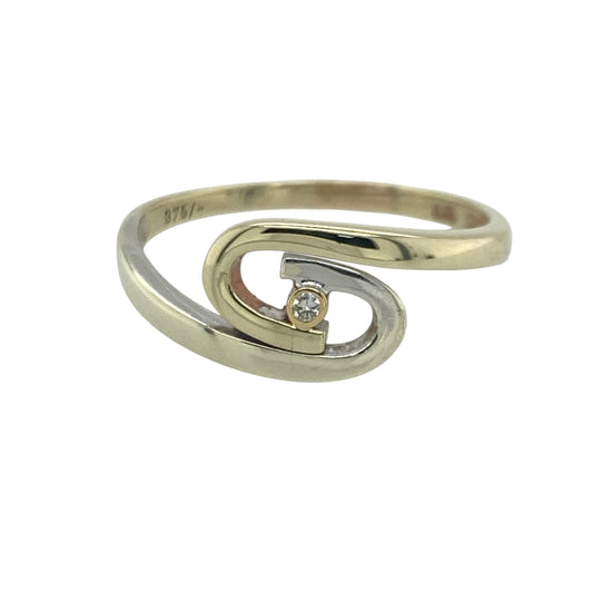 9ct Gold & Diamond Swirl Ring