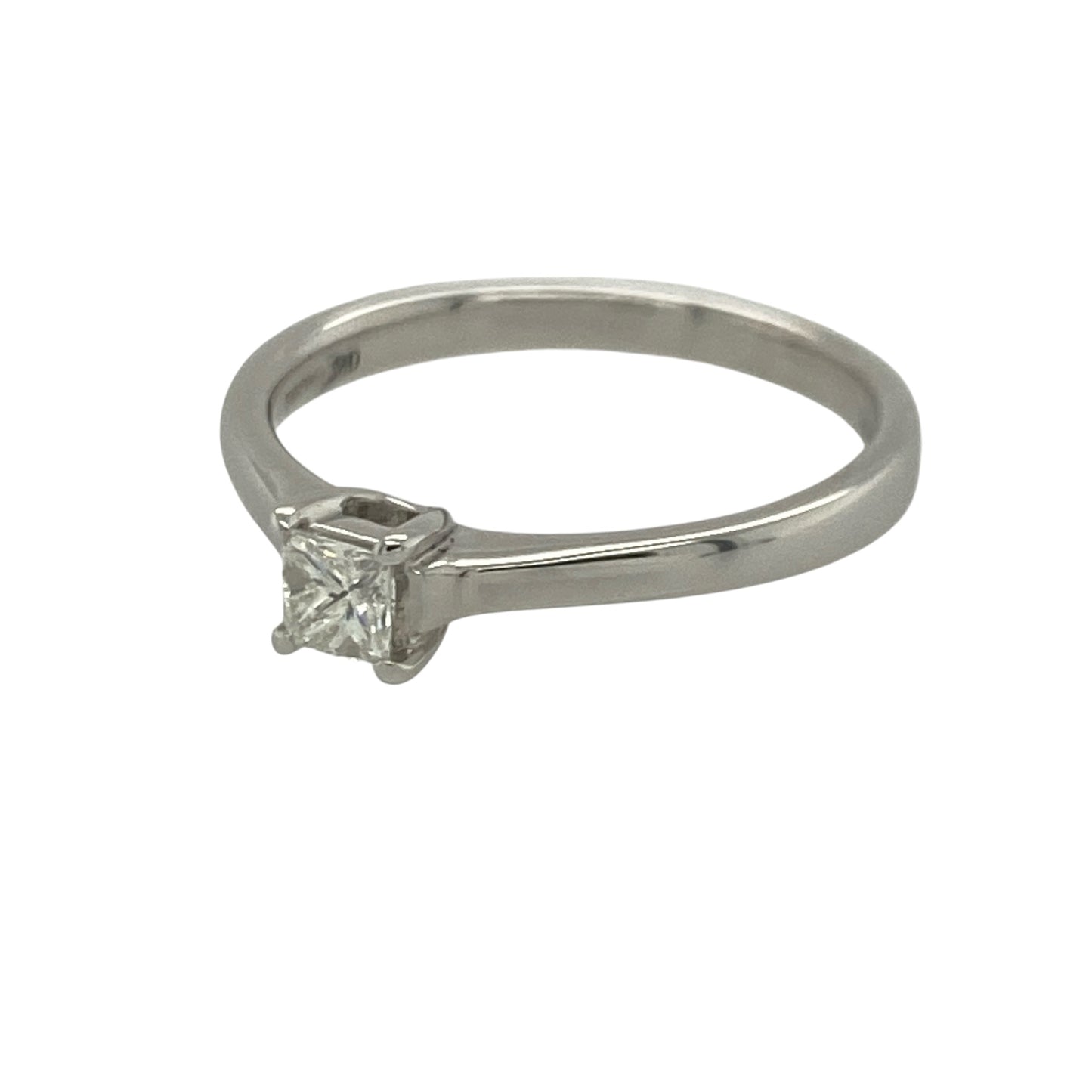 Add timeless elegance and contemporary sparkle to your jewellery collection with this pre-owned 9ct white gold diamond solitaire ring, featuring a classic design with a modern princess cut diamond—perfect for engagements, special occasions, or sophisticated everyday wear.

Design: The ring showcases a beautiful princess cut diamond weighing approximately 0.20ct, creating a striking focal point with clean lines and exceptional brilliance.
