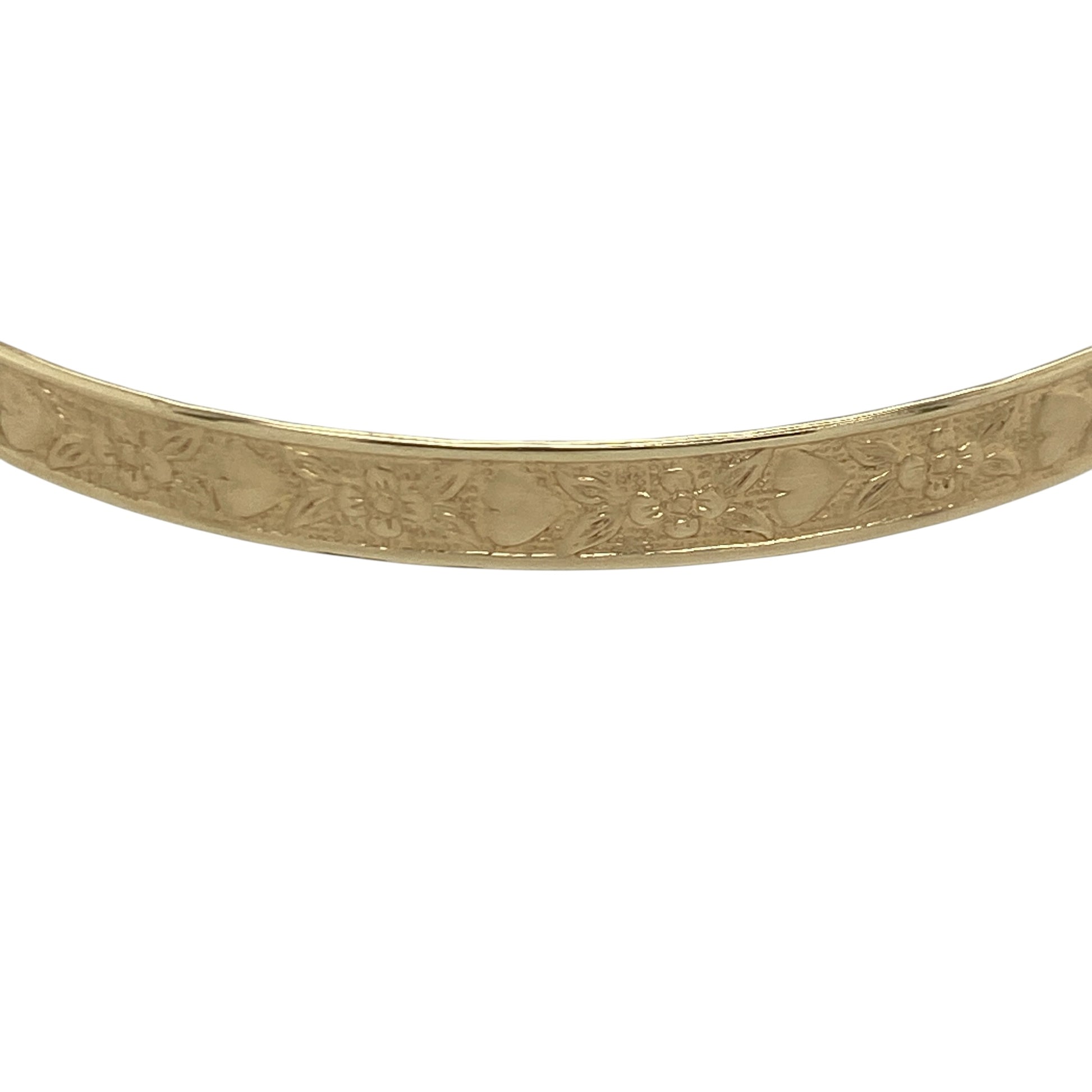 Add a touch of vintage-inspired charm and timeless elegance to your jewellery collection with this pre-owned 9ct yellow gold heart flower patterned expanding bangle, featuring a beautifully detailed design with versatile everyday appeal—perfect for gifting, special occasions, or treasured daily wear.

Design: The bangle features an attractive heart and floral patterned design, creating a delicate and feminine appearance with charming decorative detail.