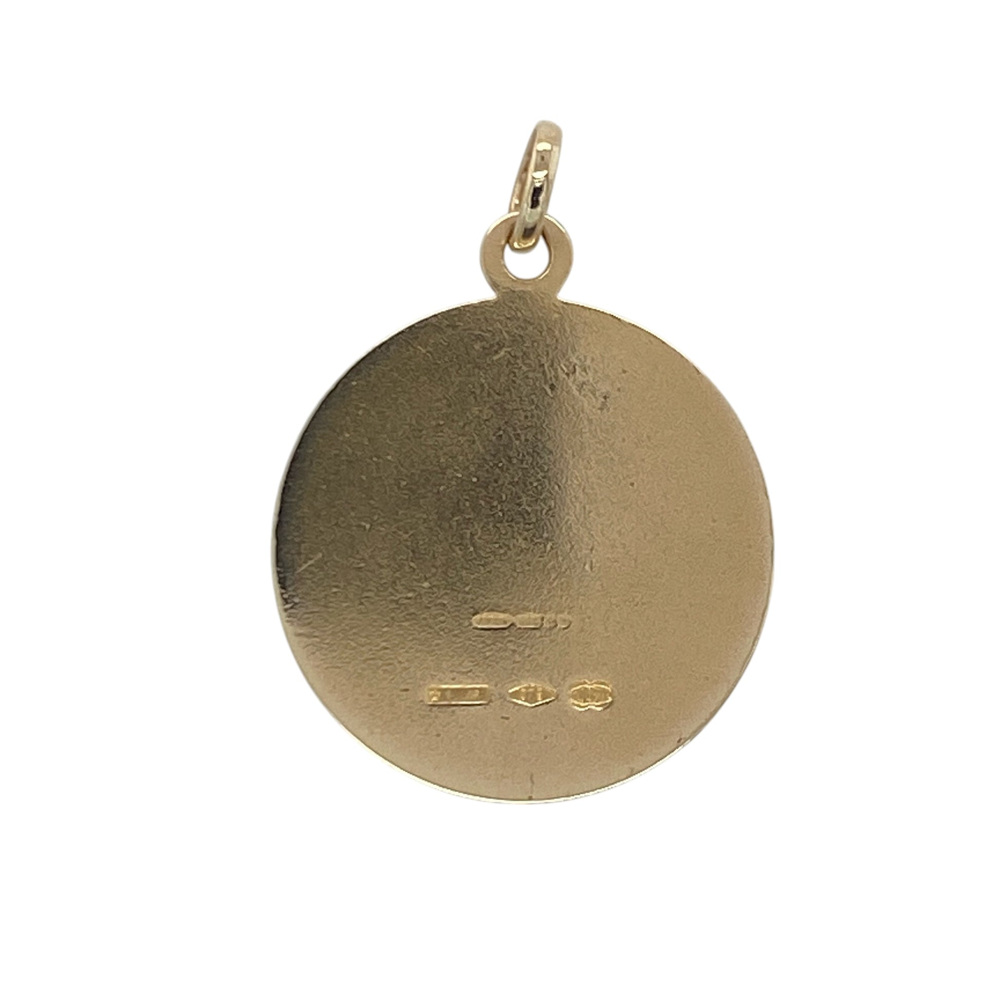 Carry a timeless symbol of protection and faith with this pre-owned 9ct yellow gold round St Christopher pendant, featuring a classic design that has been cherished for generations—perfect for everyday wear, gifting, or as a meaningful keepsake.

Design: The pendant showcases the traditional round St Christopher design, beautifully crafted with detailed imagery that represents the patron saint of travellers.
