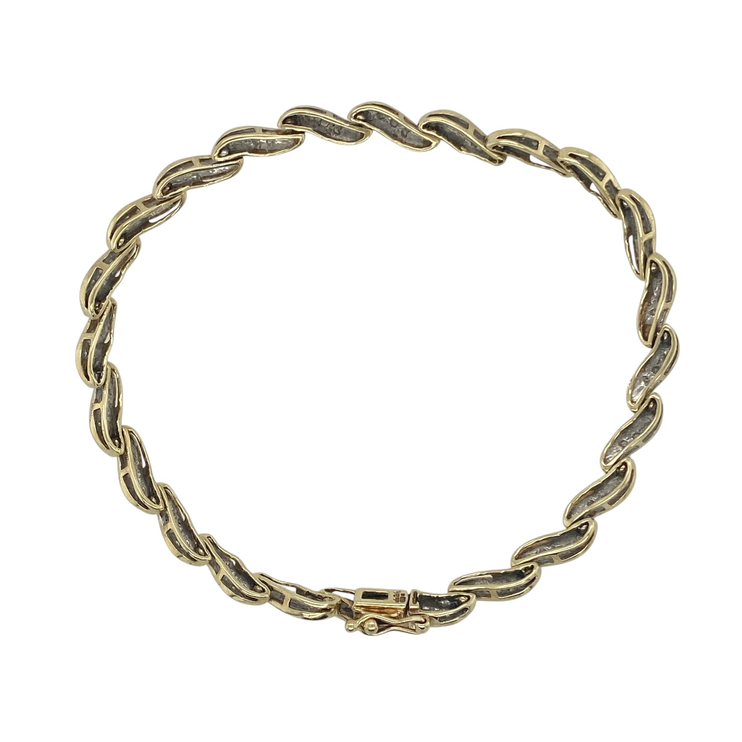 9ct Gold & Diamond Curved Bar Link 7.25" Bracelet
