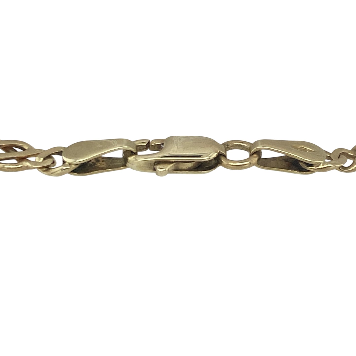 Celebrate timeless heritage and elegant craftsmanship with this pre-owned 9ct yellow gold Celtic knot bracelet. Featuring beautifully detailed Celtic-inspired links, this attractive bracelet combines meaningful symbolism with classic gold styling.

Design: The bracelet showcases an intricate Celtic knot link design, creating a distinctive and eye-catching appearance. The interwoven pattern symbolises eternity, unity, and everlasting connection, making this piece both meaningful and stylish.