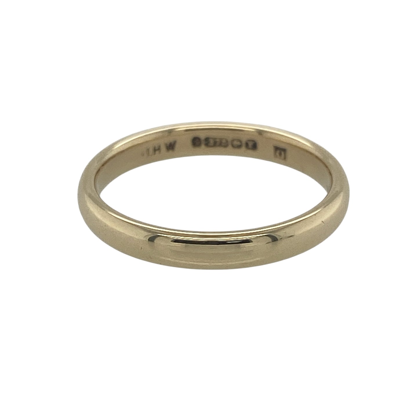 Simple, elegant, and timeless, this pre-owned 9ct yellow gold wedding band ring is a classic symbol of love and commitment. Its traditional design and polished finish make it a versatile piece, perfect for everyday wear or marking a special occasion.

Design: The ring features a classic wedding band profile with a smooth, polished finish that offers understated elegance. Measuring approximately 3mm in width, it strikes the perfect balance between a delicate and substantial appearance.