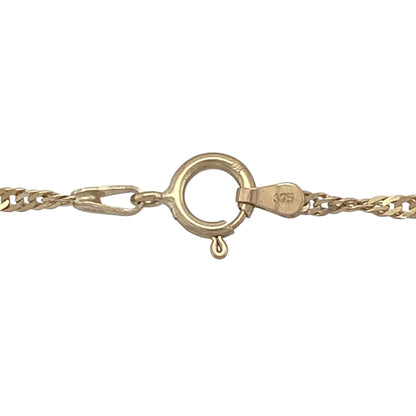 Elegant and beautifully light-catching, this pre-owned 9ct yellow gold Singapore chain is a timeless jewellery essential. Featuring the distinctive twisted link design that Singapore chains are renowned for, it offers graceful sparkle and exceptional versatility for everyday wear.

Design: The chain features the classic Singapore link pattern, created from delicately twisted and woven links that produce a flowing, diamond-cut appearance.