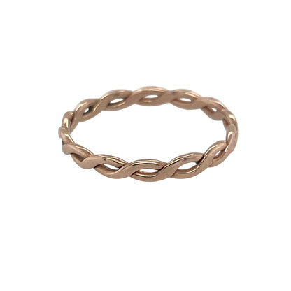 Elegant in its simplicity, this pre-owned 9ct rose Welsh gold open twisted band ring offers a contemporary interpretation of a classic design. Crafted in beautiful rose Welsh gold, its delicate twisted detail creates a timeless piece that is perfect for everyday wear, stacking, or as a meaningful gift.

Design: The ring features a graceful open twisted band design, with gently intertwined strands creating an elegant and flowing appearance. Its minimalist styling gives the ring a modern yet timeless appeal.