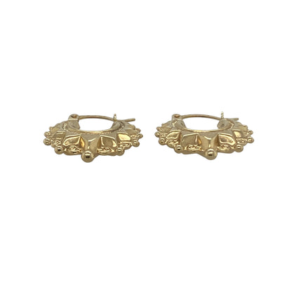 Delicate and full of vintage charm, these pre-owned 9ct yellow gold fancy patterned hoop creole earrings are an elegant addition to any jewellery collection. Featuring intricate decorative detailing inspired by classic vintage designs, they offer timeless style with a lightweight and comfortable feel.

Design: The earrings feature a classic hoop creole silhouette enhanced with an ornate patterned finish.