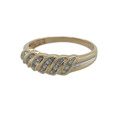 Elegant and contemporary, this pre-owned 9ct yellow gold diamond twisted band ring beautifully combines flowing lines with sparkling diamond accents. Its graceful twisted design creates a sophisticated look that is perfect for everyday wear, stacking, or as a meaningful gift for a special occasion.

Design: The ring features a stylish twisted band design, with flowing curves that intertwine across the front to create an elegant and eye-catching silhouette.