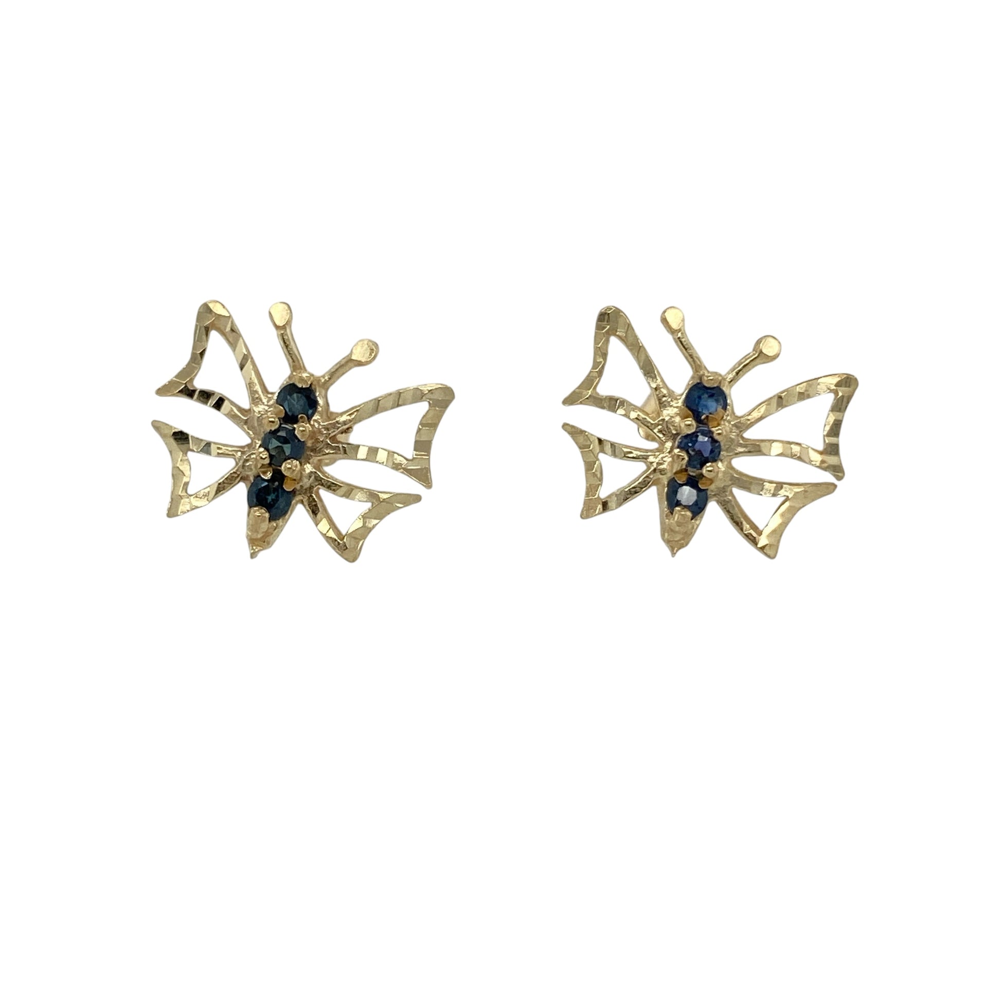 Add graceful charm and vibrant colour to your jewellery collection with these pre-owned 9ct yellow gold sapphire butterfly stud earrings, featuring an elegant butterfly design that symbolises transformation, hope and beauty.

Design: The earrings are shaped as delicate butterflies, with rich blue sapphires creating the wings for a timeless and eye-catching finish. Their elegant design makes them suitable for both everyday wear and special occasions.