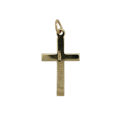 Celebrate timeless faith and classic style with this pre-owned 9ct yellow gold patterned cross pendant, featuring elegant engraved detailing that adds depth and character to a traditional design.

Design: The pendant showcases a classic cross shape enhanced with decorative patterned detailing, creating a refined finish that catches the light beautifully while maintaining a timeless appearance.