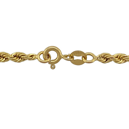 Add timeless elegance to your jewellery collection with this pre-owned 9ct yellow gold rope chain, featuring a classic twisted design that offers exceptional sparkle and versatile styling for everyday wear or showcasing your favourite pendant.

Design: The chain features traditional 3mm rope links, intricately twisted to create a distinctive textured appearance that catches the light beautifully.