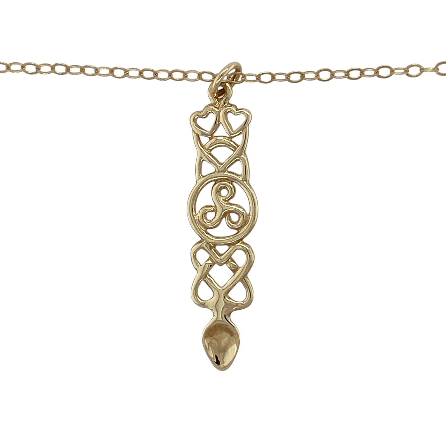 Celebrate Welsh heritage and timeless tradition with this pre-owned 9ct yellow gold Celtic lovespoon pendant necklace, featuring an intricately detailed lovespoon design suspended from a classic 18-inch belcher chain.

Design: The necklace features a beautifully detailed Celtic lovespoon pendant measuring approximately 3.9cm long including the bail. Rich in traditional symbolism, the elegant design incorporates classic Celtic styling, creating a meaningful and eye-catching piece.