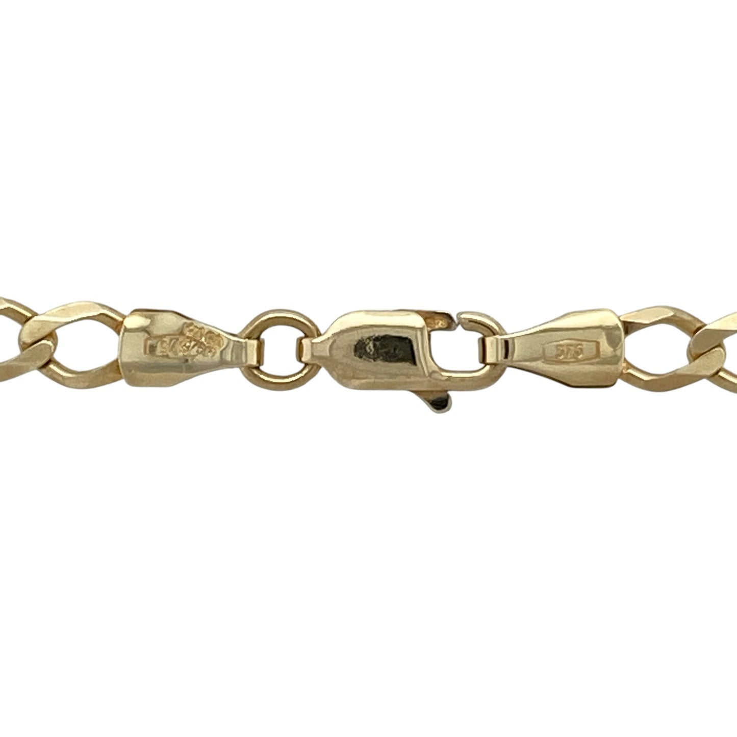 Enhance your jewellery collection with this pre-owned 9ct yellow gold 20-inch curb chain, featuring classic 4.5mm curb links that offer timeless style and everyday versatility.

Design: This necklace features the ever-popular curb link design, with closely interlocking links that create a smooth, elegant profile. Measuring approximately 4.5mm wide, the chain has a substantial yet versatile appearance, making it ideal for wearing alone or with a favourite pendant. 
