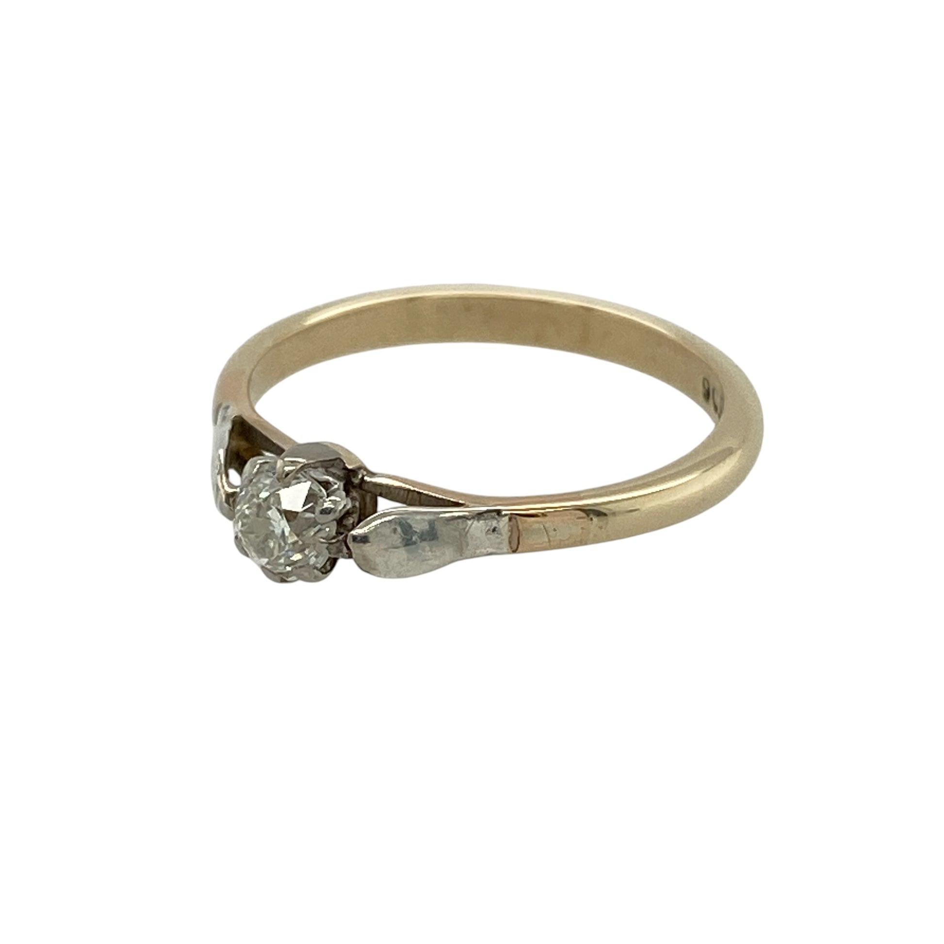 Add timeless sparkle to your jewellery collection with this pre-owned 9ct yellow and white gold diamond solitaire ring, featuring a beautifully presented brilliant-cut diamond in an elegant two-tone setting.

Design: The ring showcases a stunning brilliant-cut diamond weighing approximately 0.25ct, held within a white gold setting that enhances the diamond's natural brilliance. The contrasting yellow gold band creates a classic two-tone design that is both elegant and versatile.
