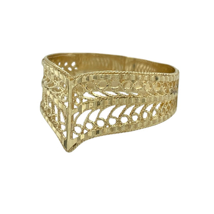 Add distinctive style to your jewellery collection with this pre-owned 9ct yellow gold open filigree wide wishbone ring, featuring an elegant openwork design with a bold, contemporary profile.

Design: The ring showcases a graceful wishbone silhouette enhanced by intricate open filigree detailing, creating a beautifully decorative and airy appearance. Measuring approximately 12mm wide across the front, the bold design offers excellent finger coverage while maintaining an elegant and feminine feel.