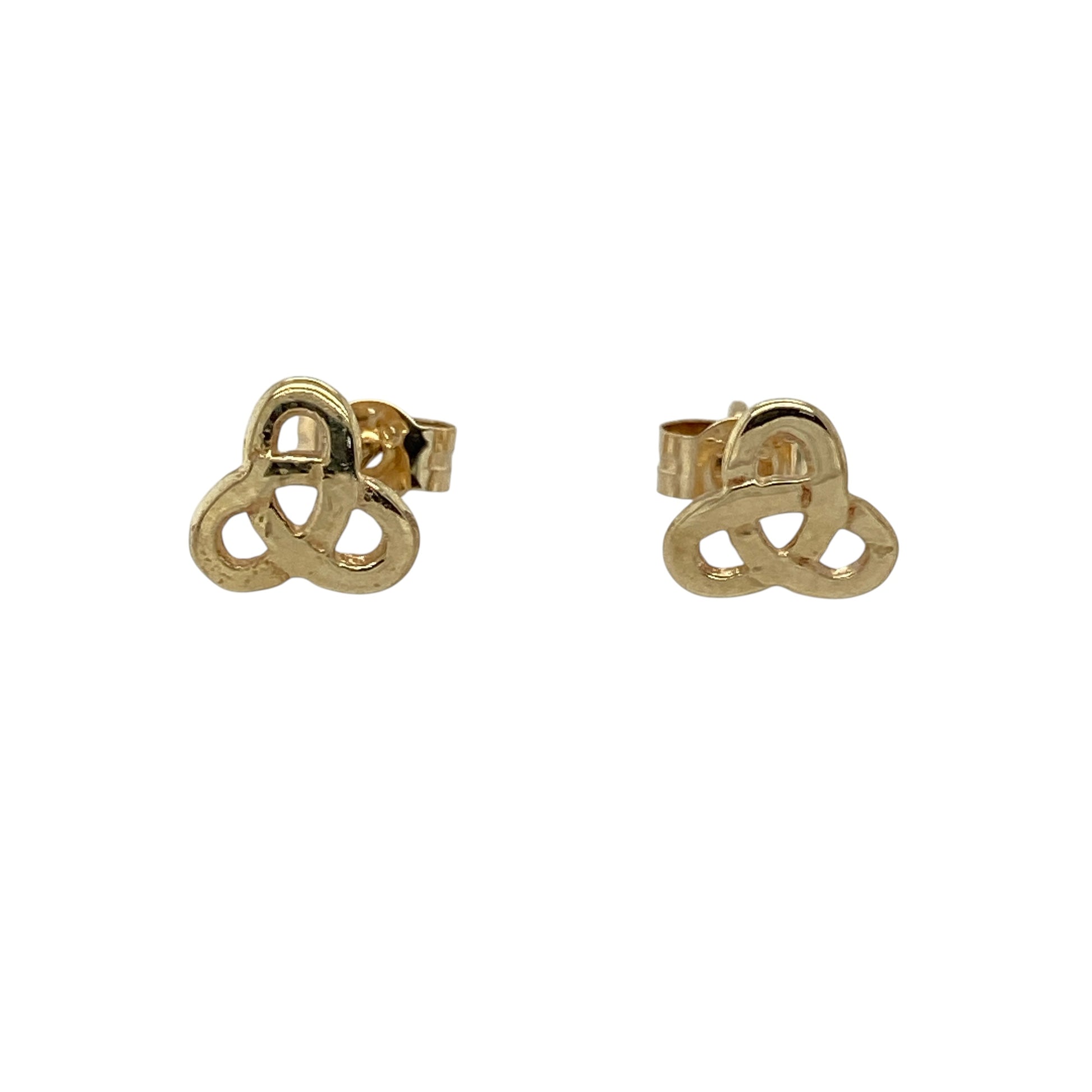 Celebrate timeless heritage with these pre-owned 9ct yellow gold Celtic knot stud earrings, featuring an elegant symbol of unity and eternity in a classic everyday design.

Design: These delicate stud earrings showcase the iconic Celtic knot motif, renowned for its continuous flowing lines that symbolise eternity, strength and everlasting connection. Their timeless design makes them a versatile accessory, suitable for both everyday wear and special occasions.