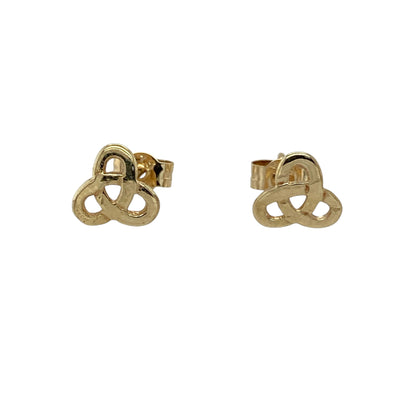 Celebrate timeless heritage with these pre-owned 9ct yellow gold Celtic knot stud earrings, featuring an elegant symbol of unity and eternity in a classic everyday design.

Design: These delicate stud earrings showcase the iconic Celtic knot motif, renowned for its continuous flowing lines that symbolise eternity, strength and everlasting connection. Their timeless design makes them a versatile accessory, suitable for both everyday wear and special occasions.