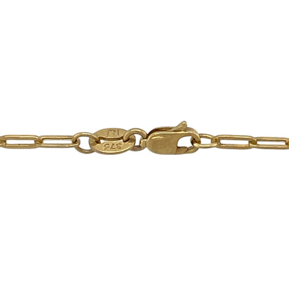Enhance your jewellery collection with this pre-owned 9ct yellow gold 20-inch paperclip chain, featuring a contemporary elongated link design that is perfect for everyday wear.

Design: This stylish chain features the ever-popular paperclip link design, with elongated oval links creating a clean, modern look. Measuring approximately 2mm wide, it offers a refined profile that looks elegant worn alone or paired with your favourite pendant.
