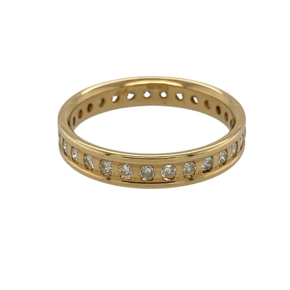 Celebrate everlasting love with this pre-owned 18ct yellow gold diamond full eternity band ring, featuring sparkling diamonds set continuously around the entire band for timeless brilliance from every angle.

Design: This elegant full eternity ring is set with diamonds around the complete circumference of the band, creating an uninterrupted display of sparkle.