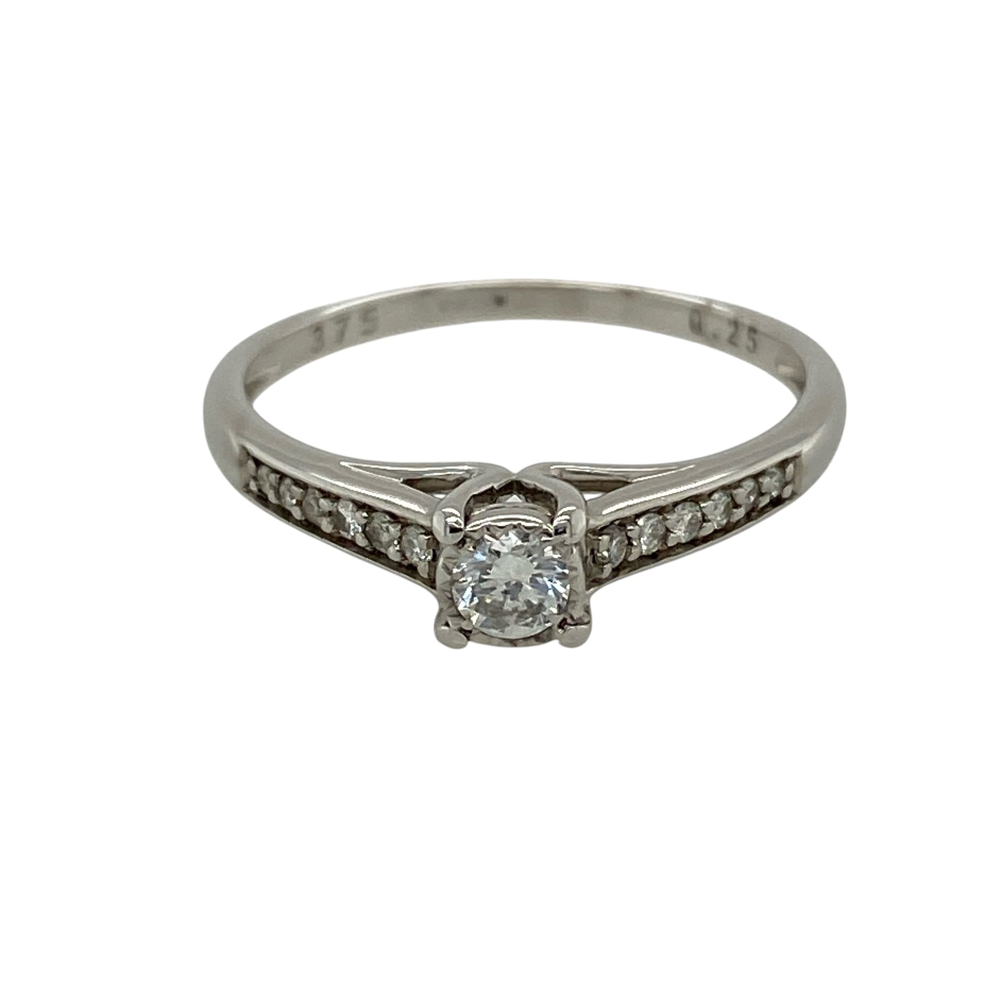 9ct White Gold & Diamond Solitaire Ring