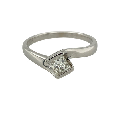 18ct White Gold & Diamond Solitaire Twist Ring