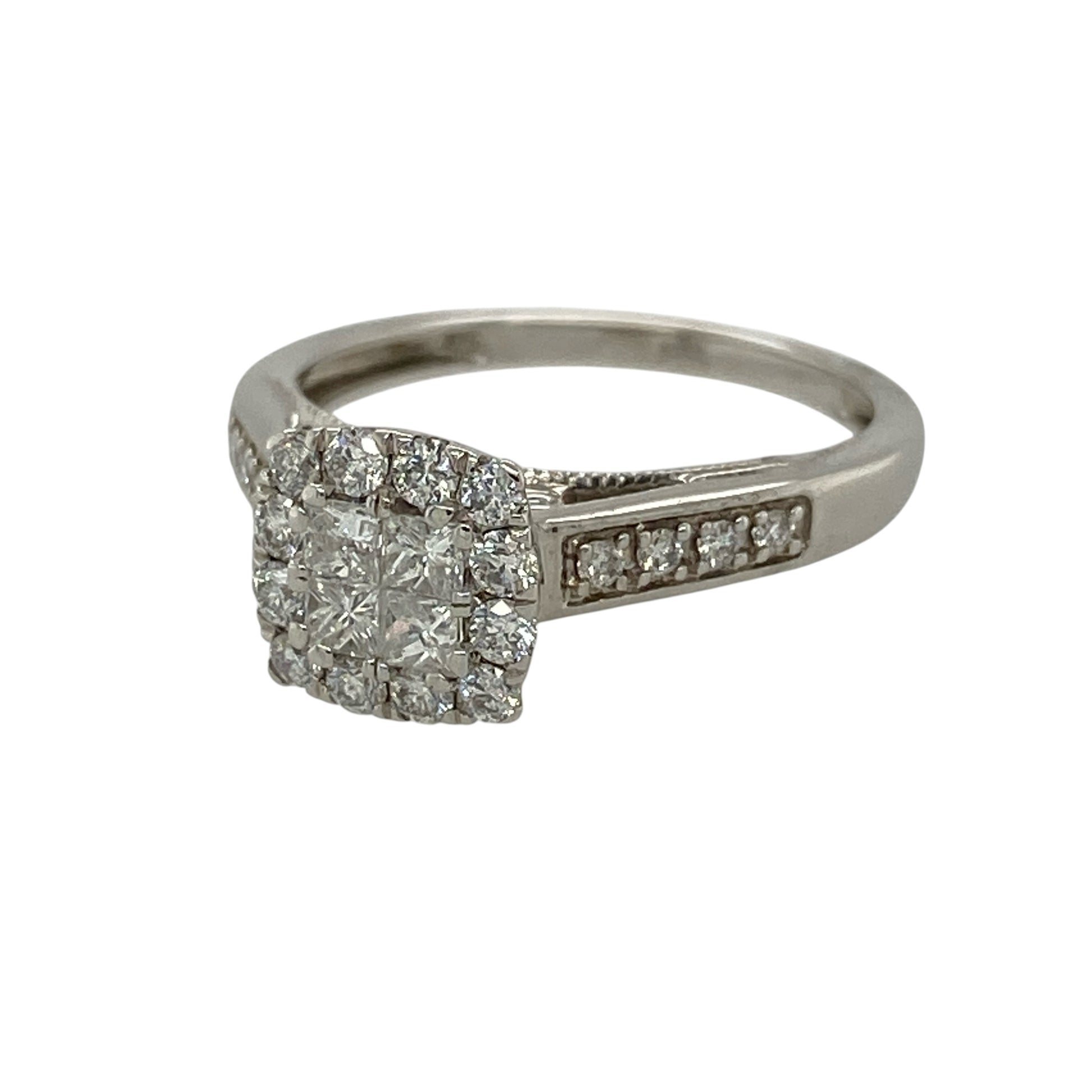 Add contemporary elegance and impressive sparkle to your jewellery collection with this pre-owned 9ct white gold diamond cluster ring, featuring a striking combination of princess-cut and brilliant-cut diamonds.

Design: The ring showcases an eye-catching central cluster formed from four princess-cut diamonds, creating a distinctive geometric focal point.