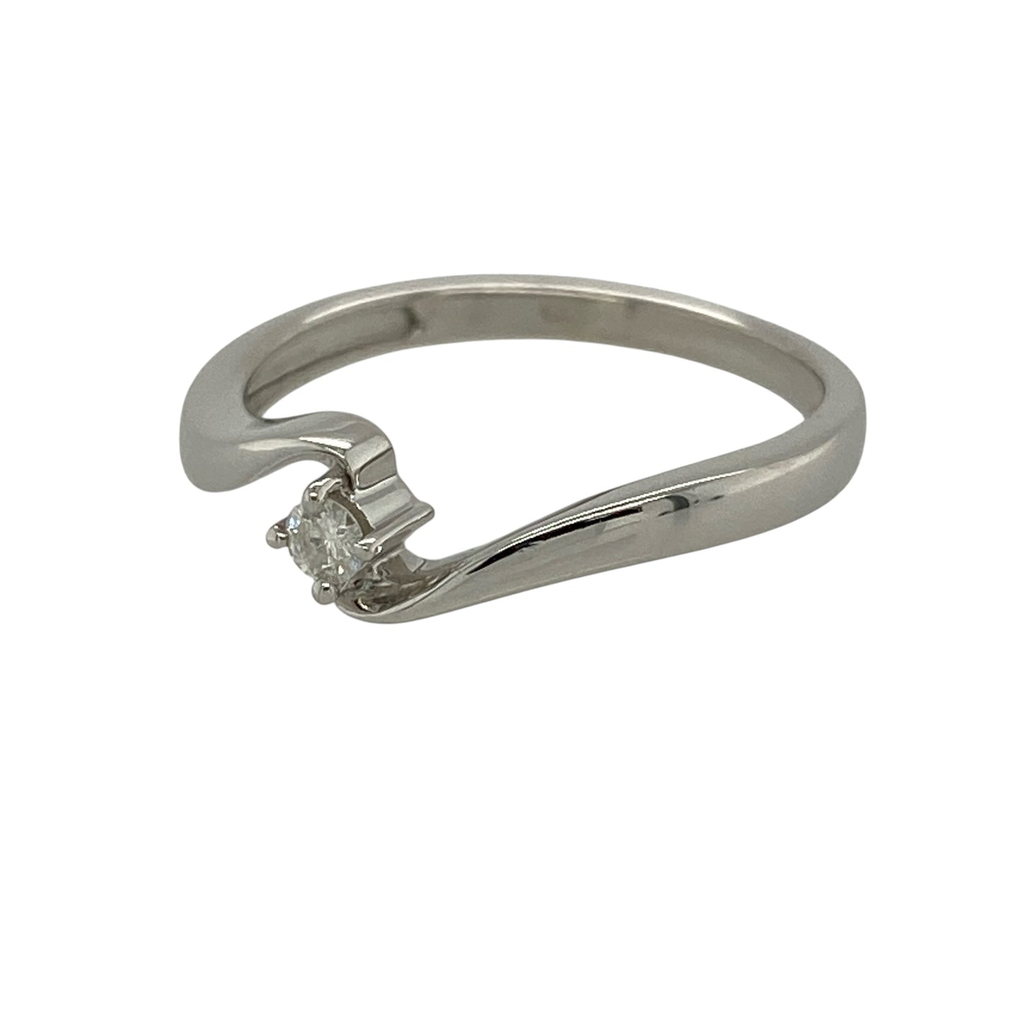 Add contemporary elegance and delicate sparkle to your jewellery collection with this pre-owned 9ct white gold diamond twist solitaire ring, featuring a brilliant-cut diamond in a graceful flowing design.

Design: The ring showcases an elegant twist-style setting that curves around the central diamond, creating a modern and distinctive interpretation of the classic solitaire design. The flowing lines add movement and visual interest while keeping the sparkling centre stone as the main focal point.