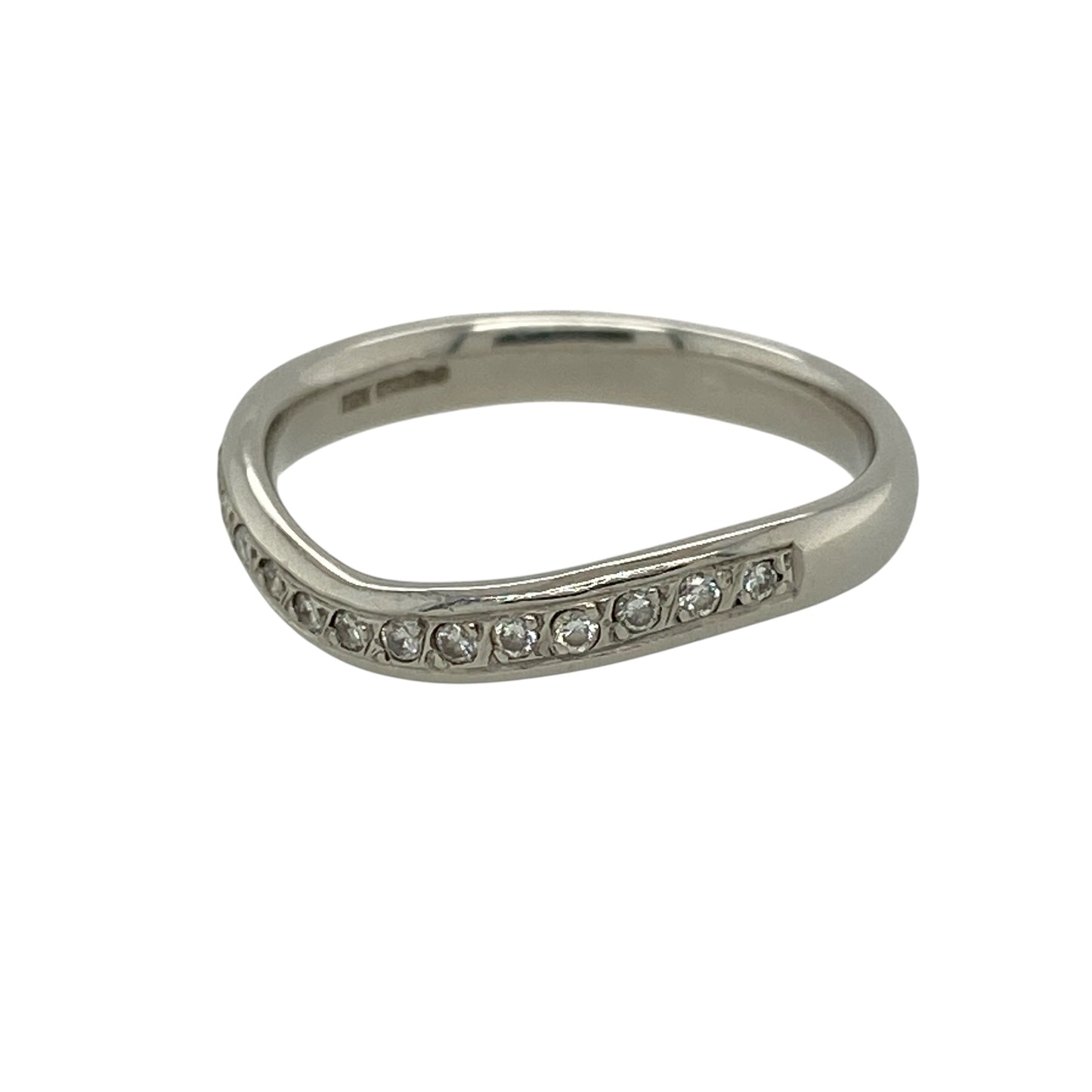 Add refined sparkle and timeless elegance to your fine jewellery collection with this pre-owned platinum diamond curved wishbone band ring, featuring a graceful profile designed to complement a variety of jewellery styles.

Design: The ring showcases an elegant curved wishbone design, creating a distinctive silhouette with a refined and versatile appearance.