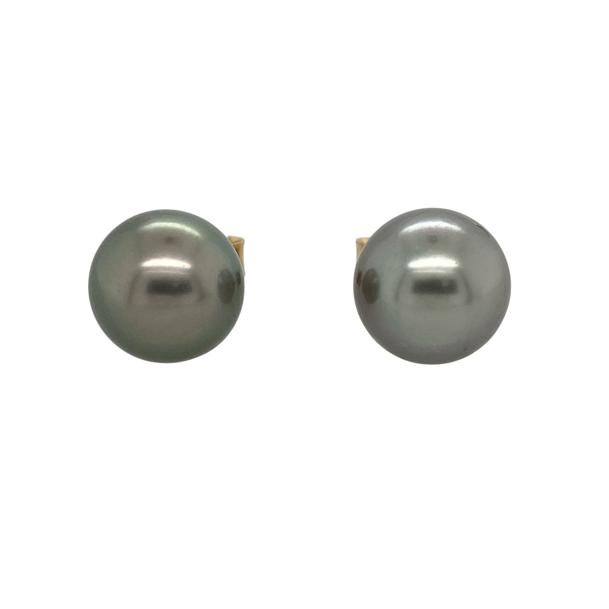 Add refined elegance and distinctive colour to your jewellery collection with these pre-owned 14ct yellow gold grey pearl stud earrings, featuring generously sized pearls in a timeless and versatile design.

Design: The earrings showcase a classic stud design centred around beautiful grey pearls, creating a sophisticated appearance that can be worn effortlessly from day to evening. Their simple styling allows the pearls to remain the focal point, making them a timeless addition to any jewellery collection.