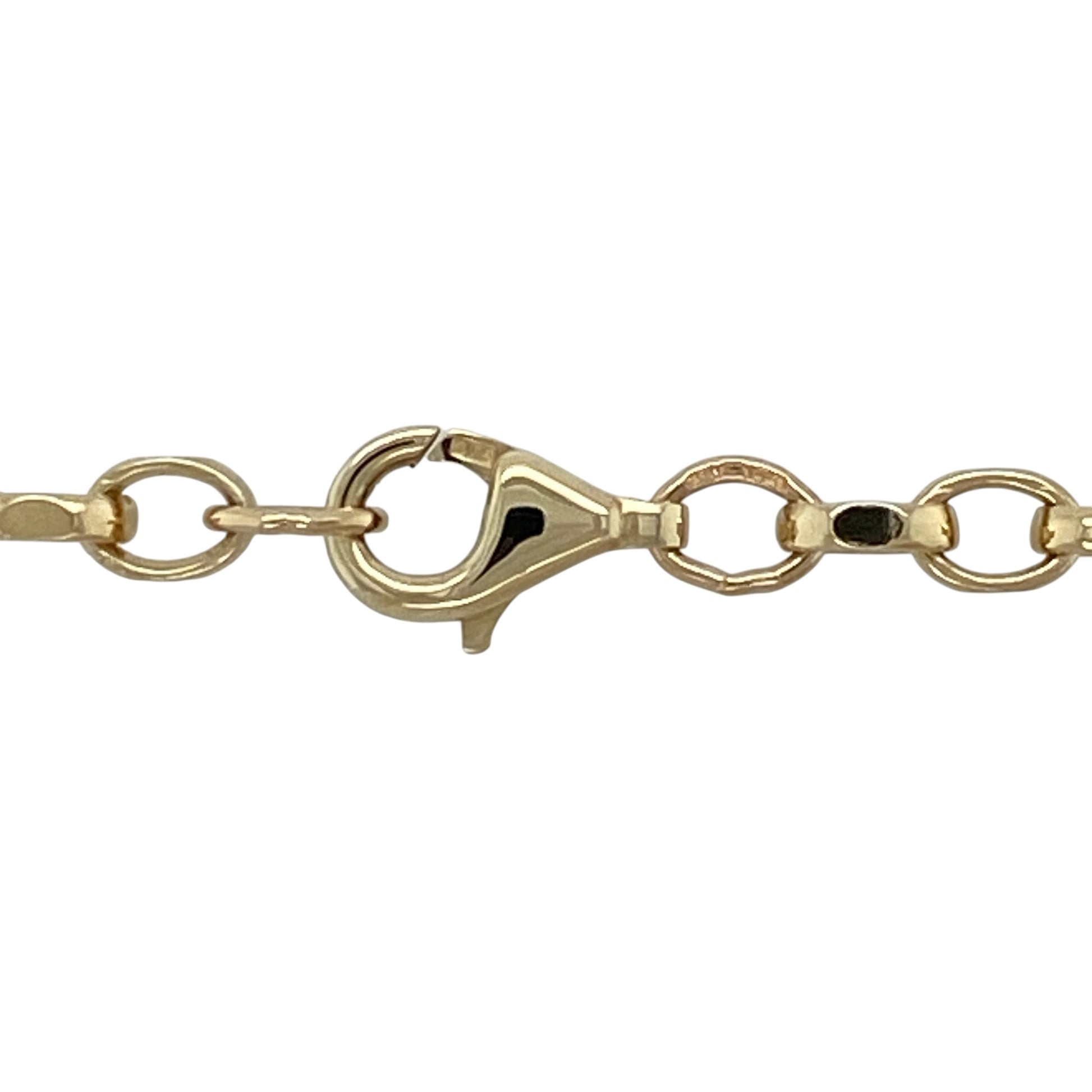 Add timeless style and substantial classic appeal to your jewellery collection with this pre-owned 9ct yellow gold Belcher chain, featuring a traditional link design with a versatile and enduring appearance.

Design: The chain showcases a classic Belcher link pattern formed from evenly shaped interlocking links, creating a timeless and distinctive appearance suitable for everyday wear or special occasions.