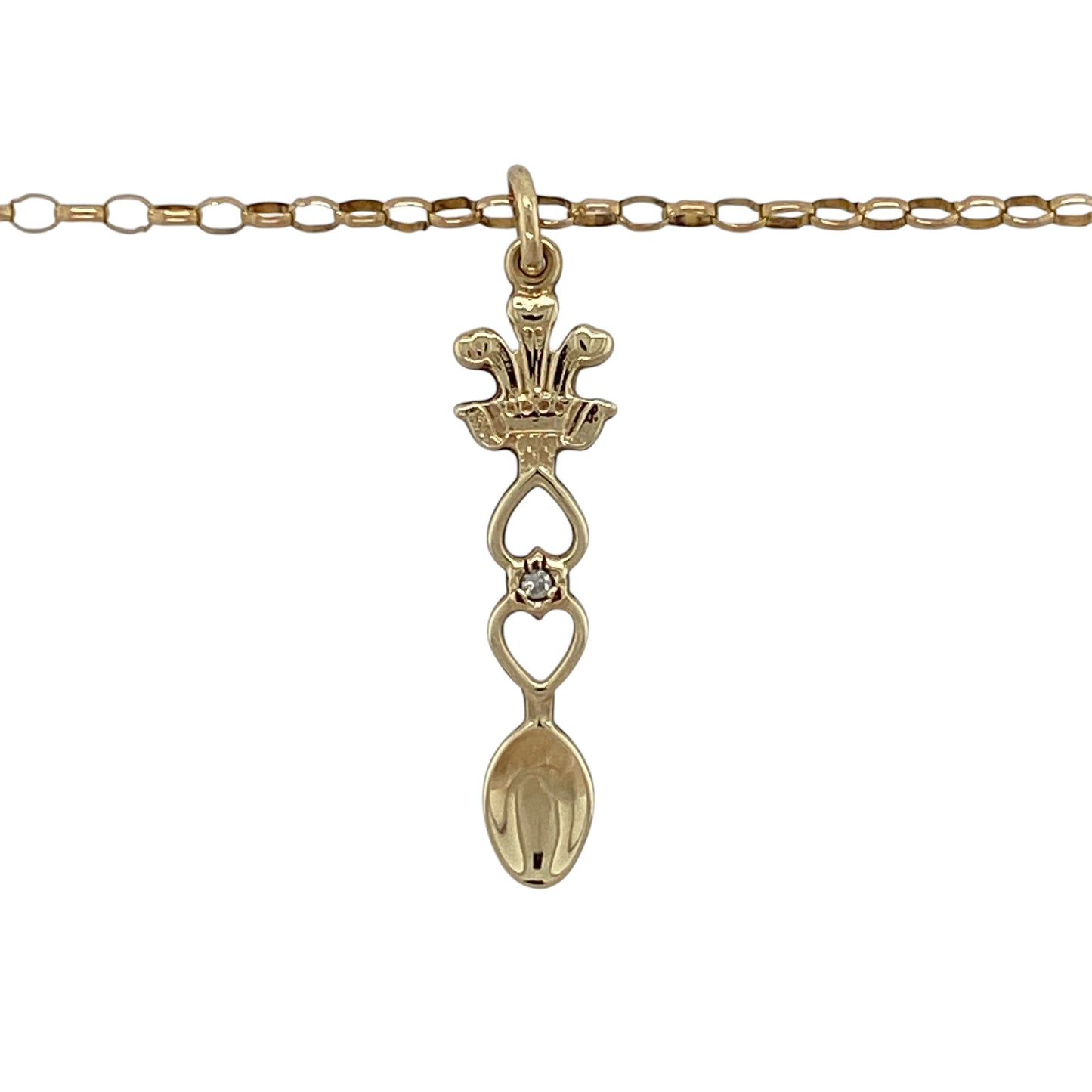Add meaningful Welsh heritage and timeless symbolism to your jewellery collection with this pre-owned 9ct yellow gold Welsh Three Feathers design Lovespoon pendant necklace, featuring a traditional design enhanced with delicate diamond detailing.

Design: The necklace showcases a traditional Welsh Lovespoon pendant suspended from a classic 20-inch Belcher chain, creating a meaningful and distinctive design associated with love, affection and Welsh heritage.
