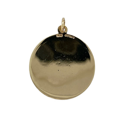 Add meaningful symbolism and timeless styling to your jewellery collection with this pre-owned 9ct yellow gold St Christopher pendant, featuring a classic design traditionally associated with protection and safe travel.

Design: The pendant showcases the traditional St Christopher motif, creating a meaningful and recognisable design with enduring appeal suitable for everyday wear or special occasions.