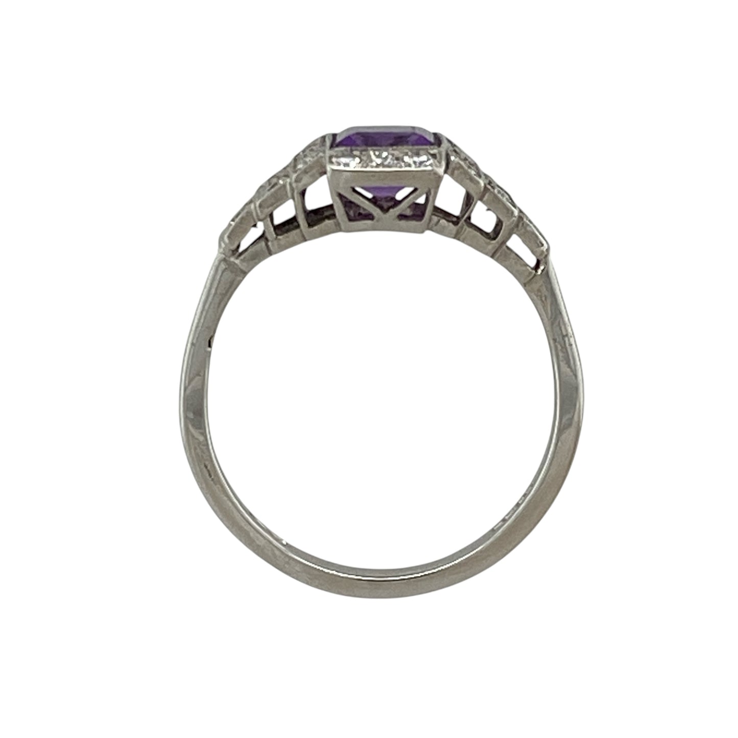 18ct White Gold Diamond & Amethyst Ring