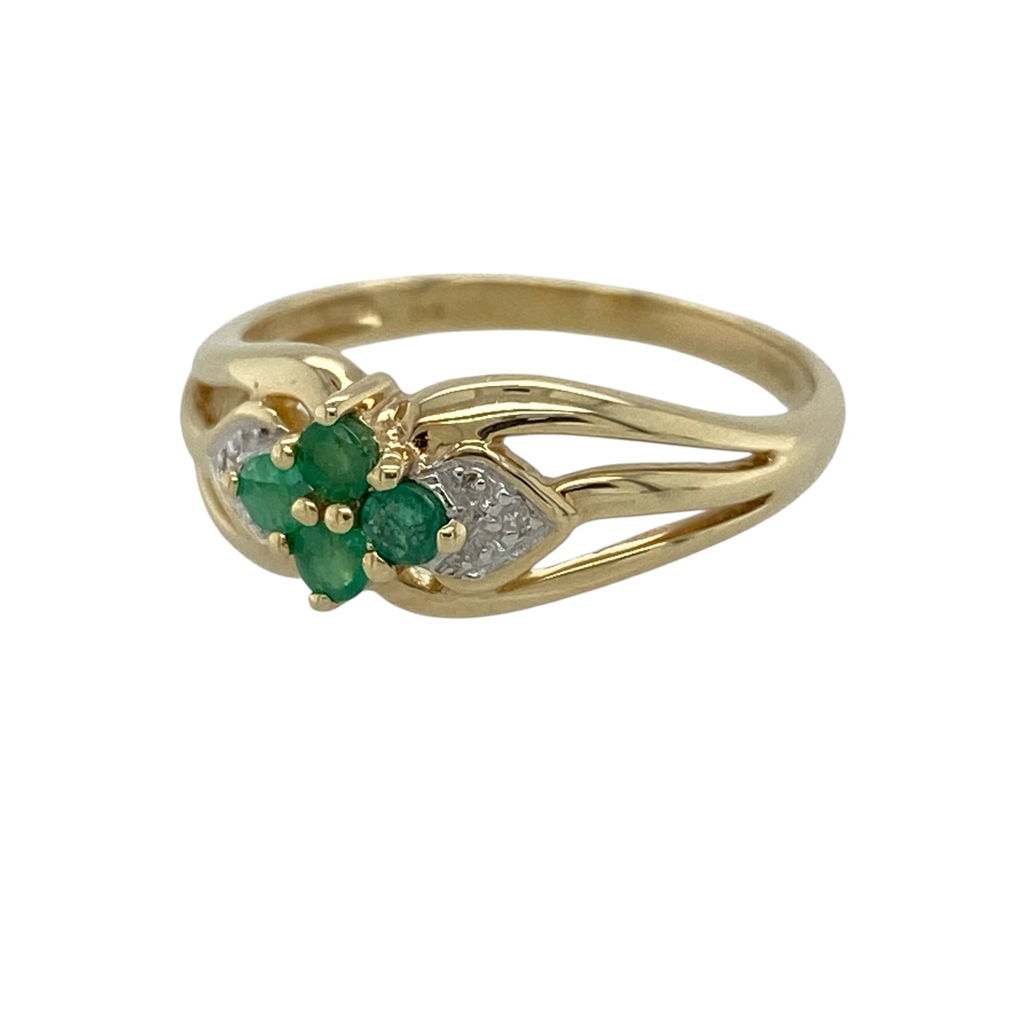 Add rich colour and delicate sparkle to your jewellery collection with this pre-owned 9ct yellow gold diamond and emerald flower cluster ring, featuring a charming floral-inspired gemstone arrangement—perfect as a gemstone dress ring, birthday gift, anniversary present, or elegant everyday piece.

Design: The ring features a flower-inspired cluster design formed by four round emerald stones, complemented by a sparkling diamond on either side to create an elegant and decorative appearance.