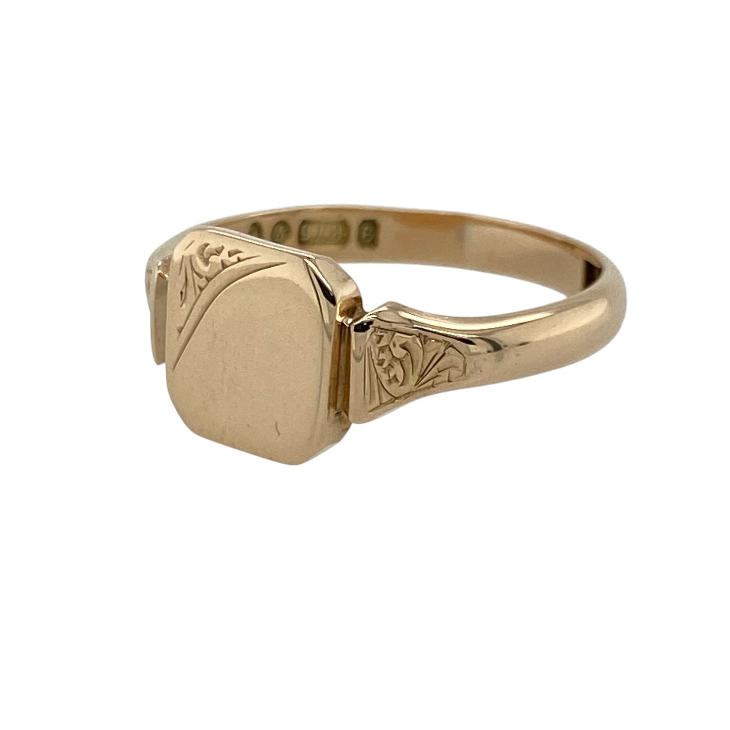 Add distinctive style and classic character to your jewellery collection with this pre-owned 9ct yellow gold patterned square signet ring, featuring a decorative front and timeless signet design—perfect for everyday wear, gifting, or adding a traditional yet eye-catching piece to your jewellery collection.

Design: The ring features a classic square signet design with decorative patterned detailing across the front, creating a distinctive appearance with traditional appeal.