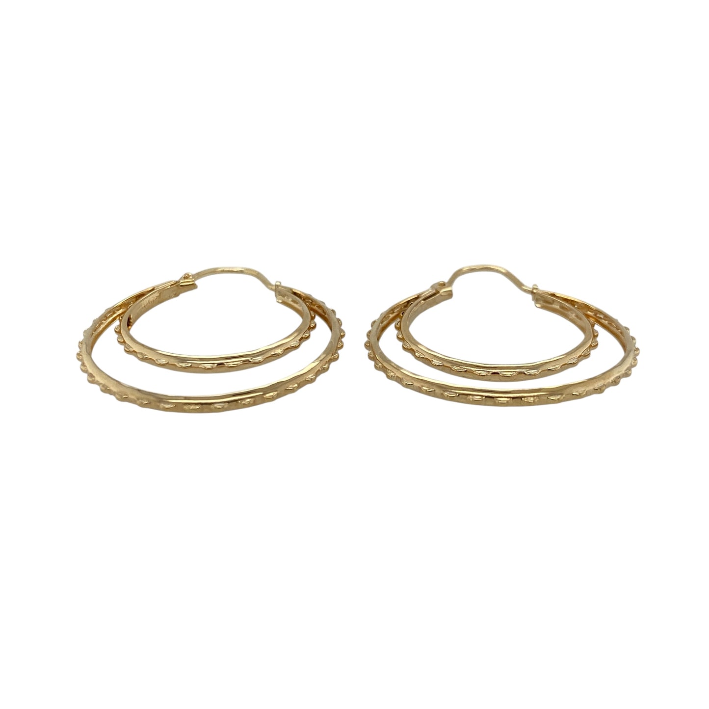 Add texture and timeless style to your jewellery collection with these pre-owned 9ct yellow gold textured double hoop Creole earrings, featuring a layered hoop design and decorative finish—perfect for everyday wear, special occasions, or adding a distinctive touch to any outfit.

Design: The earrings feature an eye-catching double hoop Creole design, combining two curved sections with textured detailing to create a stylish layered appearance.