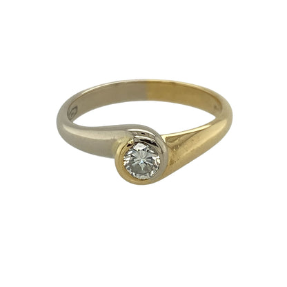 18ct Gold & Diamond Solitaire Ring
