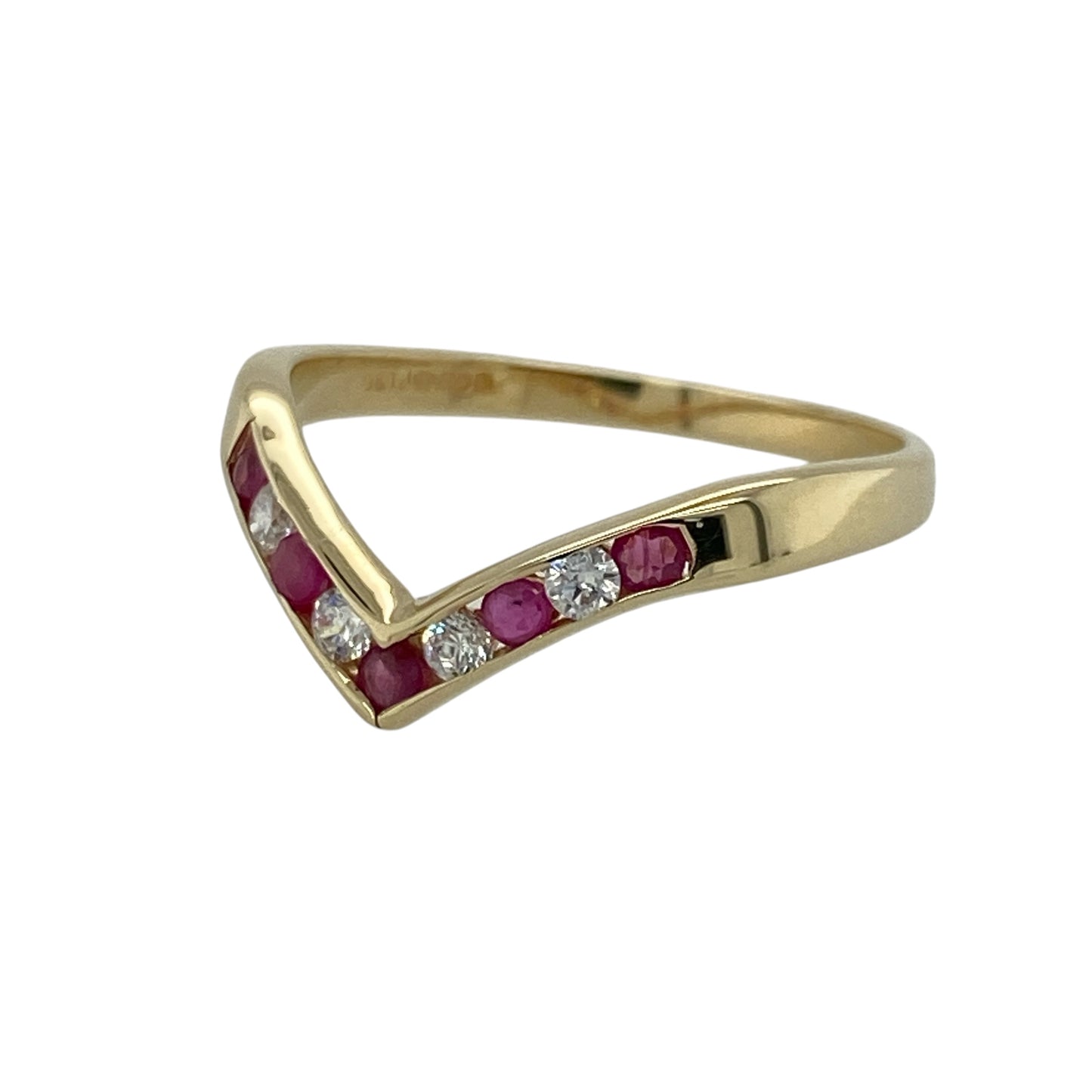 Add vibrant colour and elegant sparkle to your jewellery collection with this pre-owned 9ct yellow gold ruby and cubic zirconia wishbone ring, featuring a graceful wishbone design accented with rich red gemstones and sparkling cubic zirconia—perfect as a stacking ring, dress ring, birthday gift, or everyday jewellery piece.

Design: The ring features a classic wishbone design, beautifully enhanced with vibrant ruby stones and sparkling cubic zirconia to create a timeless and feminine appearance.