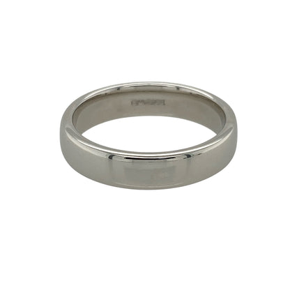 Add timeless elegance and enduring style to your jewellery collection with this pre-owned 9ct gold 4mm wedding band ring, featuring a classic polished profile—perfect as a wedding ring, commitment band, stacking ring, or sophisticated everyday jewellery piece.

Design: The ring features a traditional 4mm wedding band design with a smooth polished finish, creating a timeless look that suits both classic and contemporary styles.