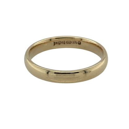 Mark life's special moments with this pre-owned 9ct yellow gold wedding band ring, featuring a timeless 3mm polished profile that offers classic style and everyday comfort. Ideal as a wedding ring, commitment band, stacking ring, or elegant everyday accessory.

Design: The ring showcases a traditional plain band design with a smooth polished finish, creating a clean and timeless look that complements any style.