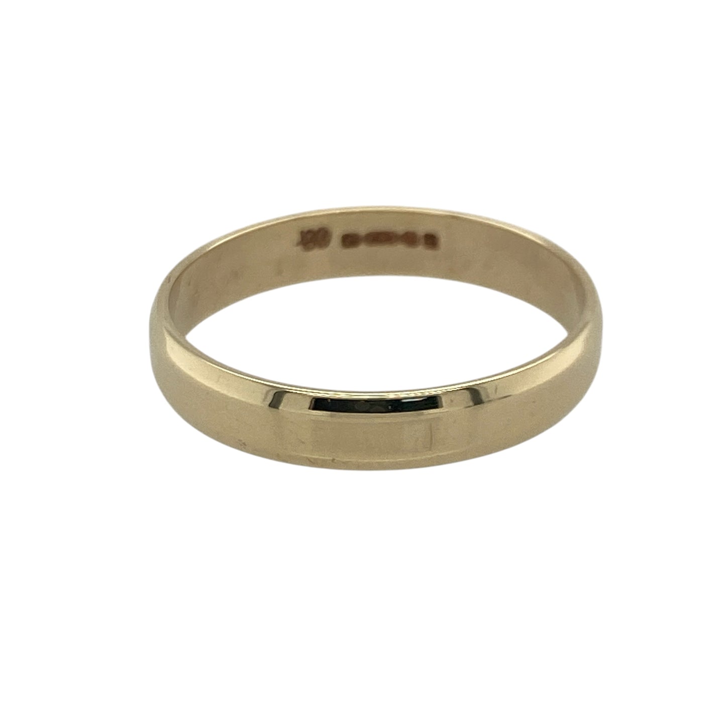 Celebrate timeless style with this pre-owned 9ct yellow gold wedding band ring, featuring a classic 4mm polished profile that offers a traditional and versatile look. Perfect as a wedding ring, commitment band, stacking ring, or an elegant everyday accessory.

Design: The ring features a classic plain band with a smooth polished finish, creating a clean and understated design that will never go out of fashion.