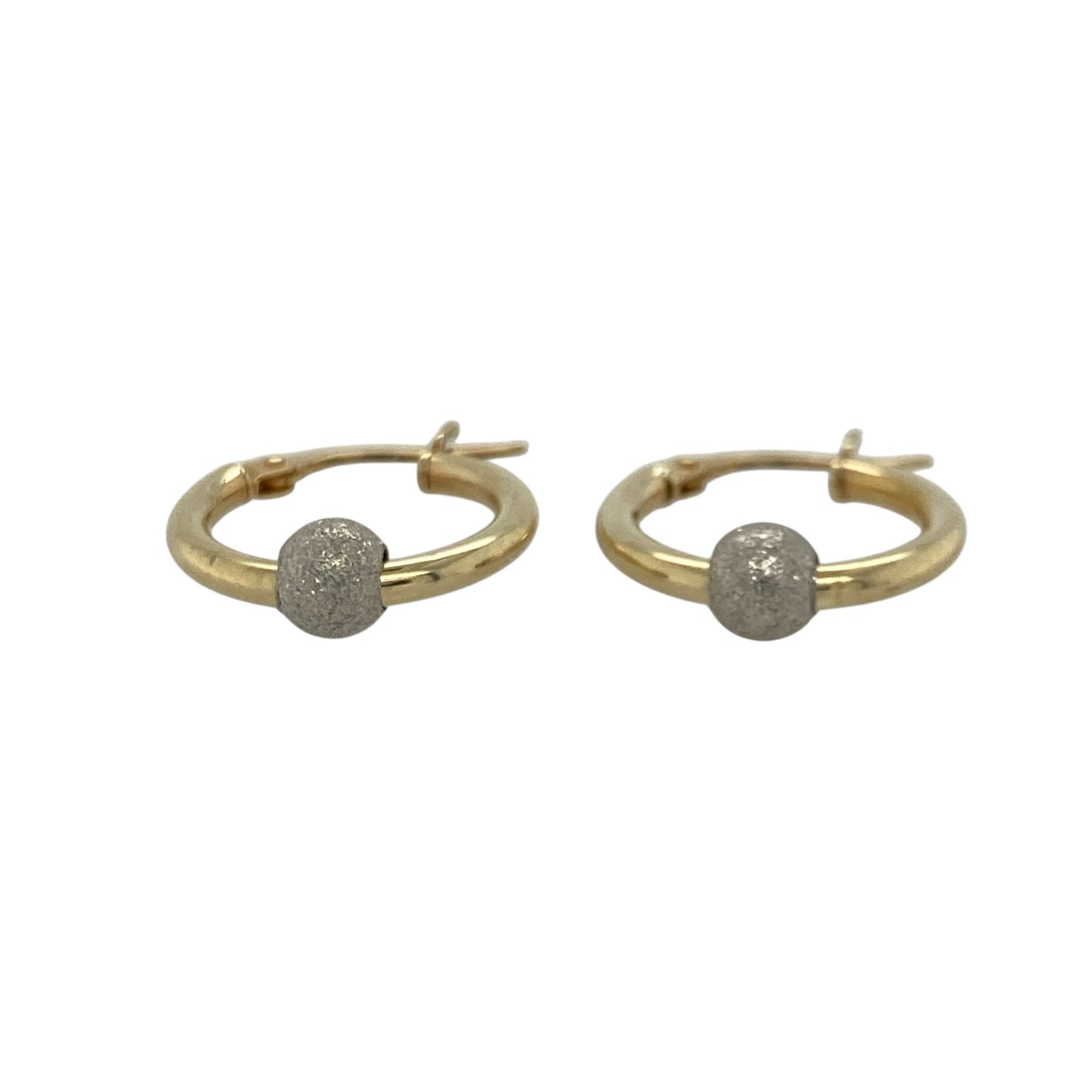 Introduce subtle sparkle to your jewellery collection with these pre-owned 9ct yellow and white gold sparkle ball creole earrings. Combining two-tone gold with textured sparkle ball detailing, they offer a timeless design that's perfect for everyday wear or special occasions.

Design: The earrings feature a classic round creole style, beautifully enhanced with decorative white gold sparkle balls that create texture, contrast, and light-catching detail.