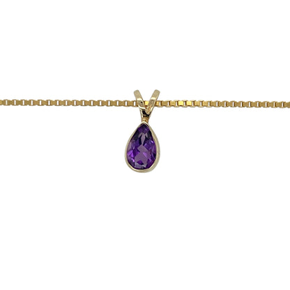 Add a touch of timeless elegance to your jewellery collection with this pre-owned 9ct yellow gold amethyst teardrop pendant on an 18-inch box chain necklace. The rich purple amethyst and graceful teardrop design make this a beautiful piece for both everyday wear and special occasions.

Design: The necklace features a classic teardrop pendant suspended from a polished 18-inch box chain, creating an elegant and versatile look that complements any outfit.
