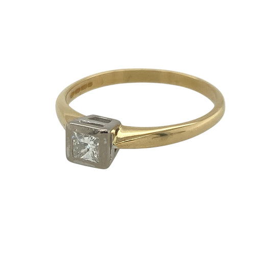 Celebrate timeless elegance with this pre-owned 18ct yellow gold diamond solitaire ring. Featuring a stunning princess cut diamond in a classic setting, this ring is a beautiful choice for an engagement, anniversary or everyday luxury.

Design: The ring showcases a single princess cut diamond in a timeless solitaire design, allowing the diamond to take centre stage with its clean, elegant lines.