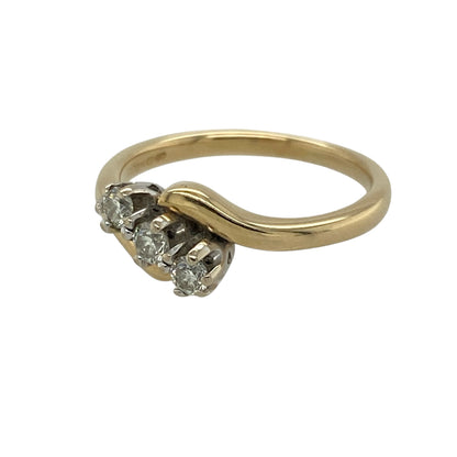 Combining timeless elegance with a contemporary twist, this pre-owned 18ct yellow gold diamond trilogy twist ring is a beautiful choice for everyday wear or marking a special occasion. The flowing twist design showcases three sparkling diamonds, symbolising your past, present and future.

Design: The ring features a graceful twist setting that beautifully frames three sparkling diamonds in a classic trilogy arrangement.