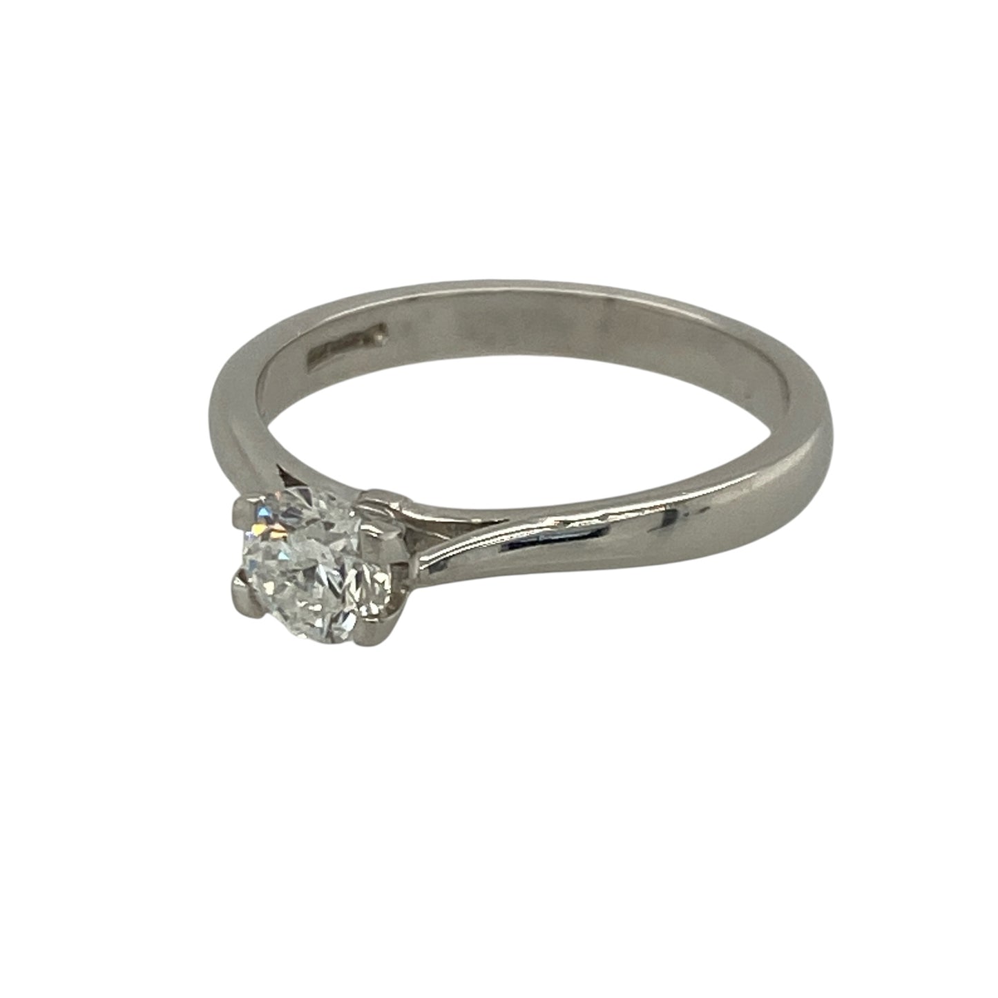Timeless and elegant, this pre-owned platinum diamond solitaire ring is a beautiful choice for an engagement or a meaningful gift. Featuring a sparkling brilliant cut diamond in a classic setting, this ring is designed to let the centre stone take centre stage.

Design: The ring features a classic solitaire design, showcasing a single brilliant cut diamond that offers exceptional sparkle and timeless appeal.